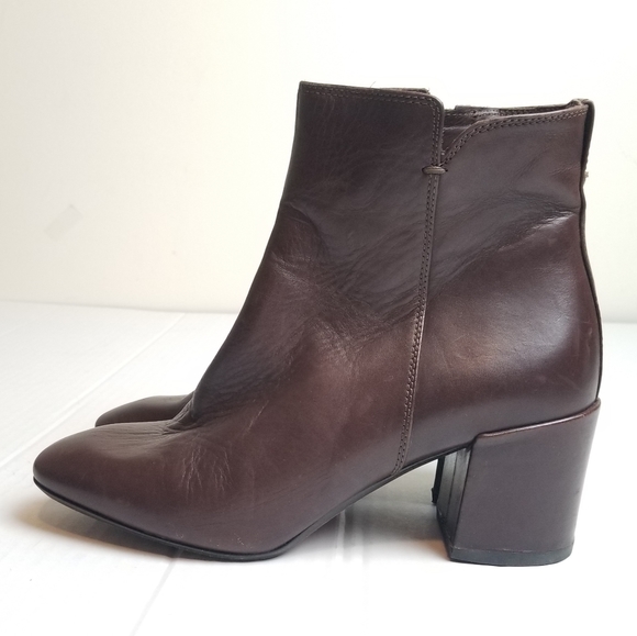 THE SELLER Designer Leather Ankle Boots - Picture 3 of 11
